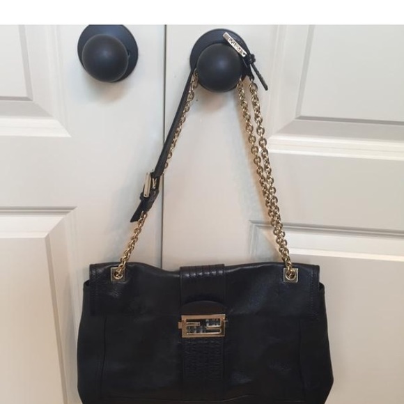 fendi chain shoulder bag